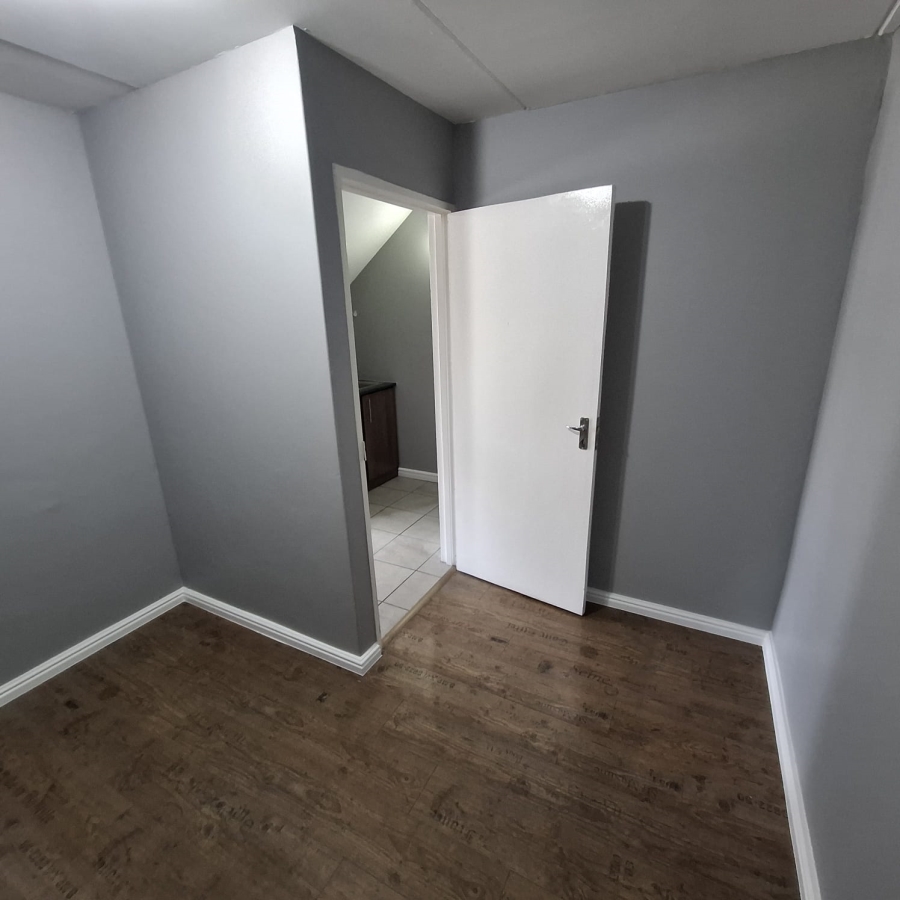 To Let commercial Property for Rent in Brackenfell Central Western Cape